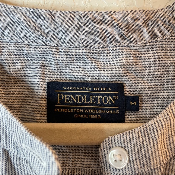 Pendleton M Linen Sleeveless Button Down Blouse - Picture 5 of 8